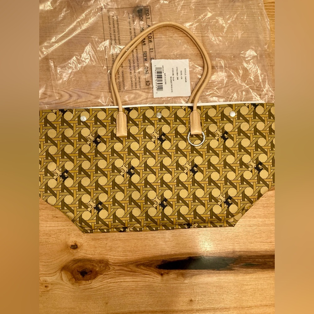 🌼BNWT!🌼 New Tory Burch Tote!